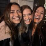 Eda Şölenci Instagram - serendipitous family dinner🤍 #ensevdiğim #çoktatlıyaaağğ