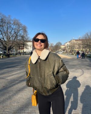 Eda Şölenci Instagram - here the sun comes dırırım🐞☀️