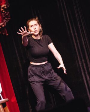 Eden Sher Instagram - It’s official we’ve got one week to @edfringe if you haven’t gotten your tix yet get ‘em now!!! @jill.petracek took some pics that make me look LEGIT AS FUCK I am obsessed w them and if these don’t make you wanna see this show you’re a lost cause