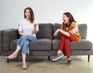 Eden Sher Instagram - EDEN SHER: I WAS ON A SITCOM COMIN AT YA THIS AUGUST THIS EDINBURGH!!!!! 
directed by @sararejaie and @charliemcdermott written by ME.  link to buy tix in bio!! @edfringe see ya in August!!!!!