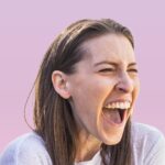Eden Sher Instagram - EDEN SHER: I WAS ON A SITCOM COMIN AT YA THIS AUGUST THIS EDINBURGH!!!!! directed by @sararejaie and @charliemcdermott written by ME. link to buy tix in bio!! @edfringe see ya in August!!!!!