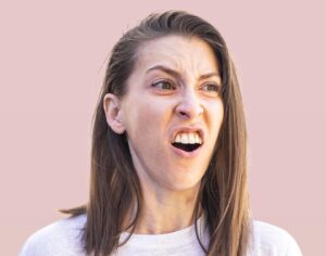 Eden Sher Instagram - EDEN SHER: I WAS ON A SITCOM COMIN AT YA THIS AUGUST THIS EDINBURGH!!!!! 
directed by @sararejaie and @charliemcdermott written by ME.  link to buy tix in bio!! @edfringe see ya in August!!!!!