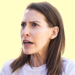 Eden Sher Instagram - EDEN SHER: I WAS ON A SITCOM COMIN AT YA THIS AUGUST THIS EDINBURGH!!!!! directed by @sararejaie and @charliemcdermott written by ME. link to buy tix in bio!! @edfringe see ya in August!!!!!