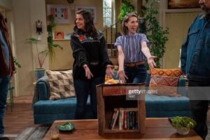 Eden Sher Instagram - ICYMI pt. 2 your girl has been living for a multi & I got to reunite w my fave Neil Flynn on Lopez vs Lopez w the fabulous @mayanlopez and iconic @georgelopez. I had sooooooo much fun and it is also streaming on @peacock WHAT ARE YOU WAITING FOR