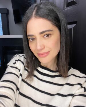 Edy Ganem Instagram - Today’s title: “Mosca muerta” 
(makeup & good trailer lighting selfie photoshoot series) 
#actress #onset #trailerlife