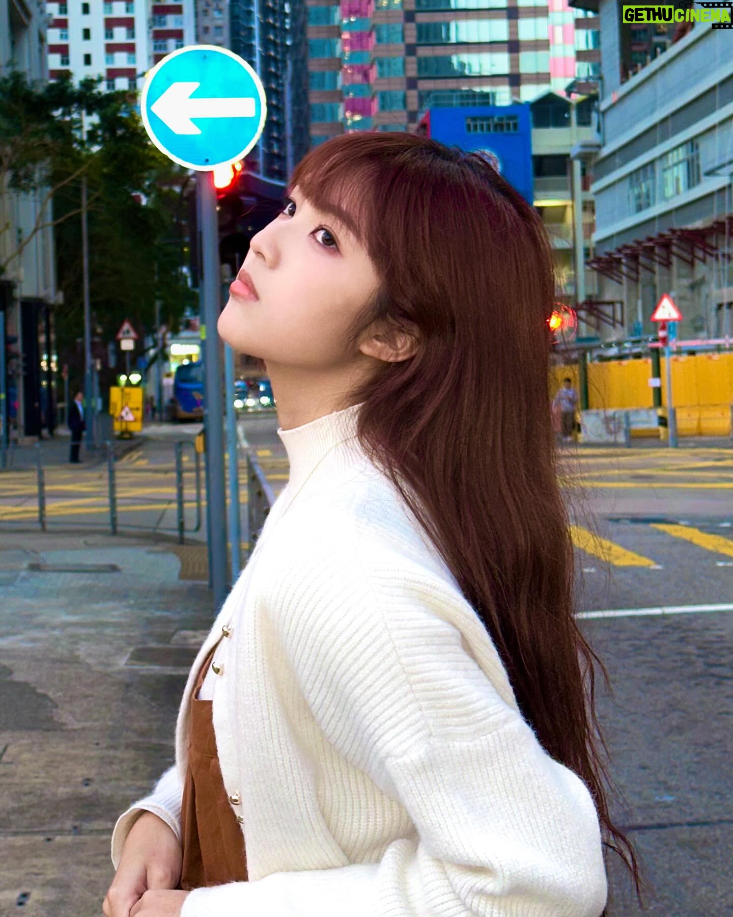 Eelyn Chan - 3 Likes - Forward