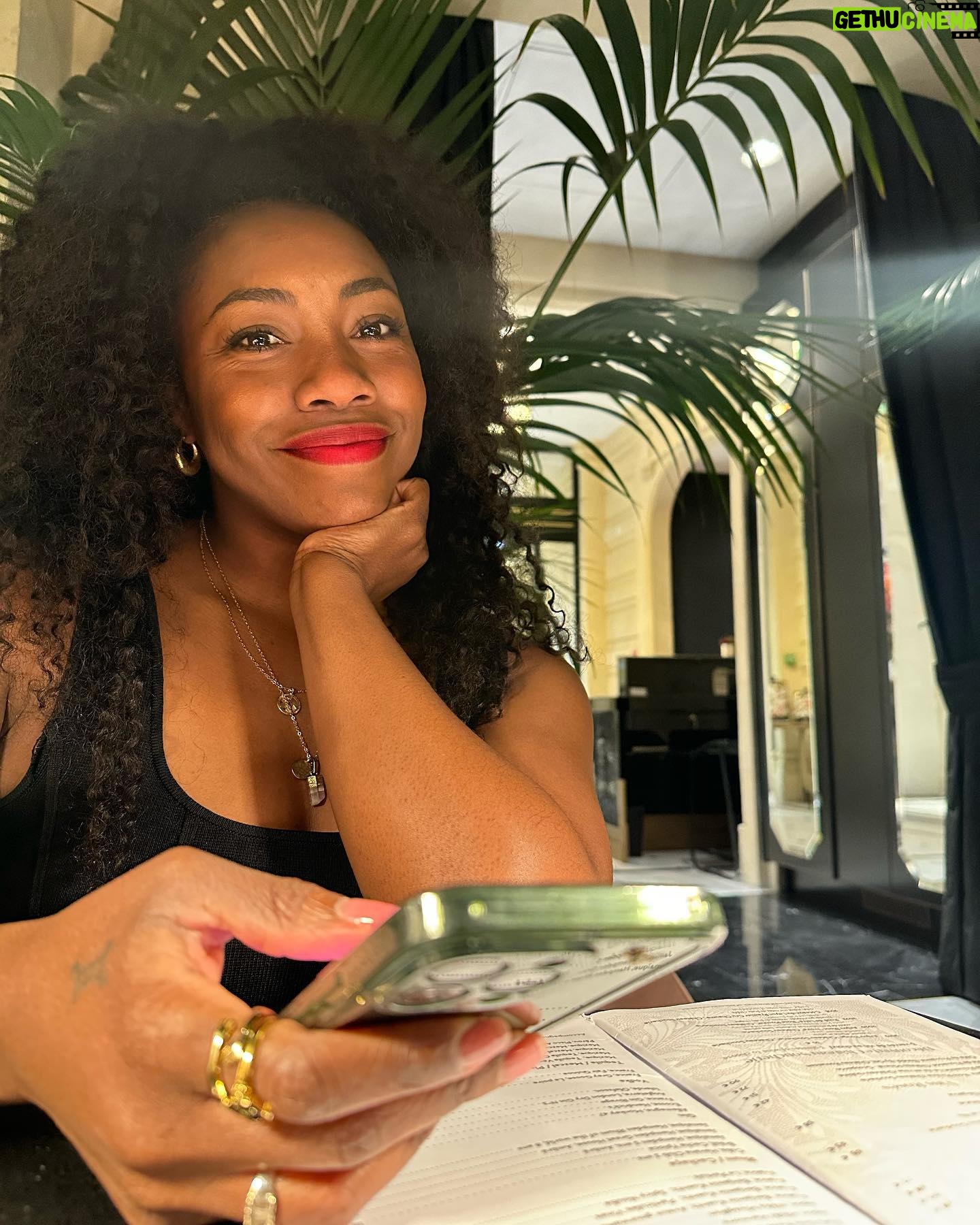Ego Nwodim Instagram - A week ago, @ashleighcrystal turned a year older 🥳 and today I’m still celebrating her so lemme tell you a lil somn about my good zis. She’s full of joy, gentle, down for a good time and committed to her own growth. We absolutely love to see it, and even better, we love to be near it 👏🏾😍🤗 More than once or thrice, she’s swooped in to make sure I know I’m valued and properly celebrated, reminding me of the love that is readily available. Lawd knows I love her dearly and am thankful to have a friend like her for such a time as this. Wild to think *we* got a gift the day she was born. Wish her a very happy birthday (month)!!!
