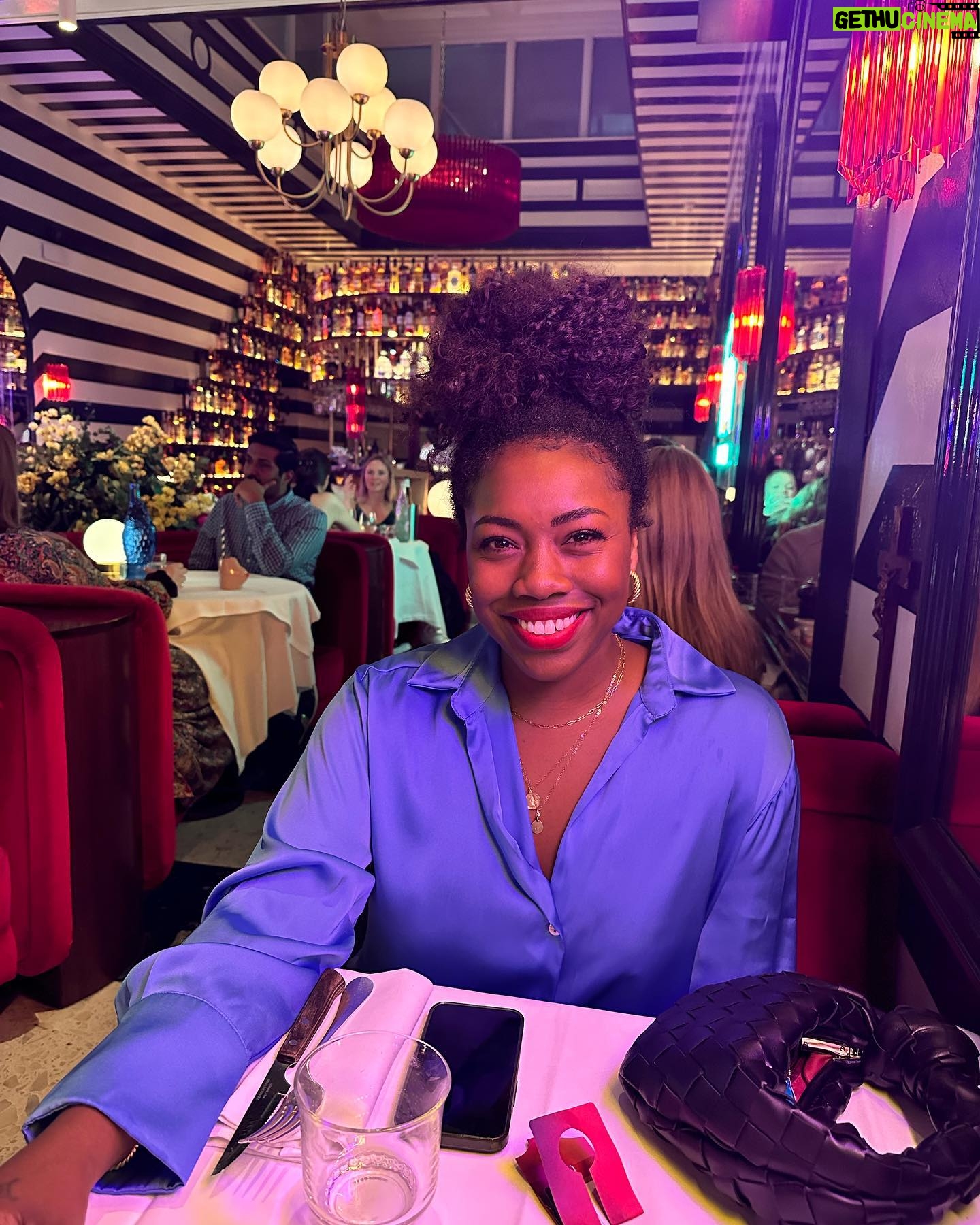 Ego Nwodim Instagram - A week ago, @ashleighcrystal turned a year older 🥳 and today I’m still celebrating her so lemme tell you a lil somn about my good zis. She’s full of joy, gentle, down for a good time and committed to her own growth. We absolutely love to see it, and even better, we love to be near it 👏🏾😍🤗 More than once or thrice, she’s swooped in to make sure I know I’m valued and properly celebrated, reminding me of the love that is readily available. Lawd knows I love her dearly and am thankful to have a friend like her for such a time as this. Wild to think *we* got a gift the day she was born. Wish her a very happy birthday (month)!!!
