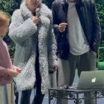 Eileen Davidson Van Patten Instagram - Happy day after Thanksgiving! The only family fights were over the microphone this year! Yay! Thanks to @imbetsyrussell for taking a video ❤️