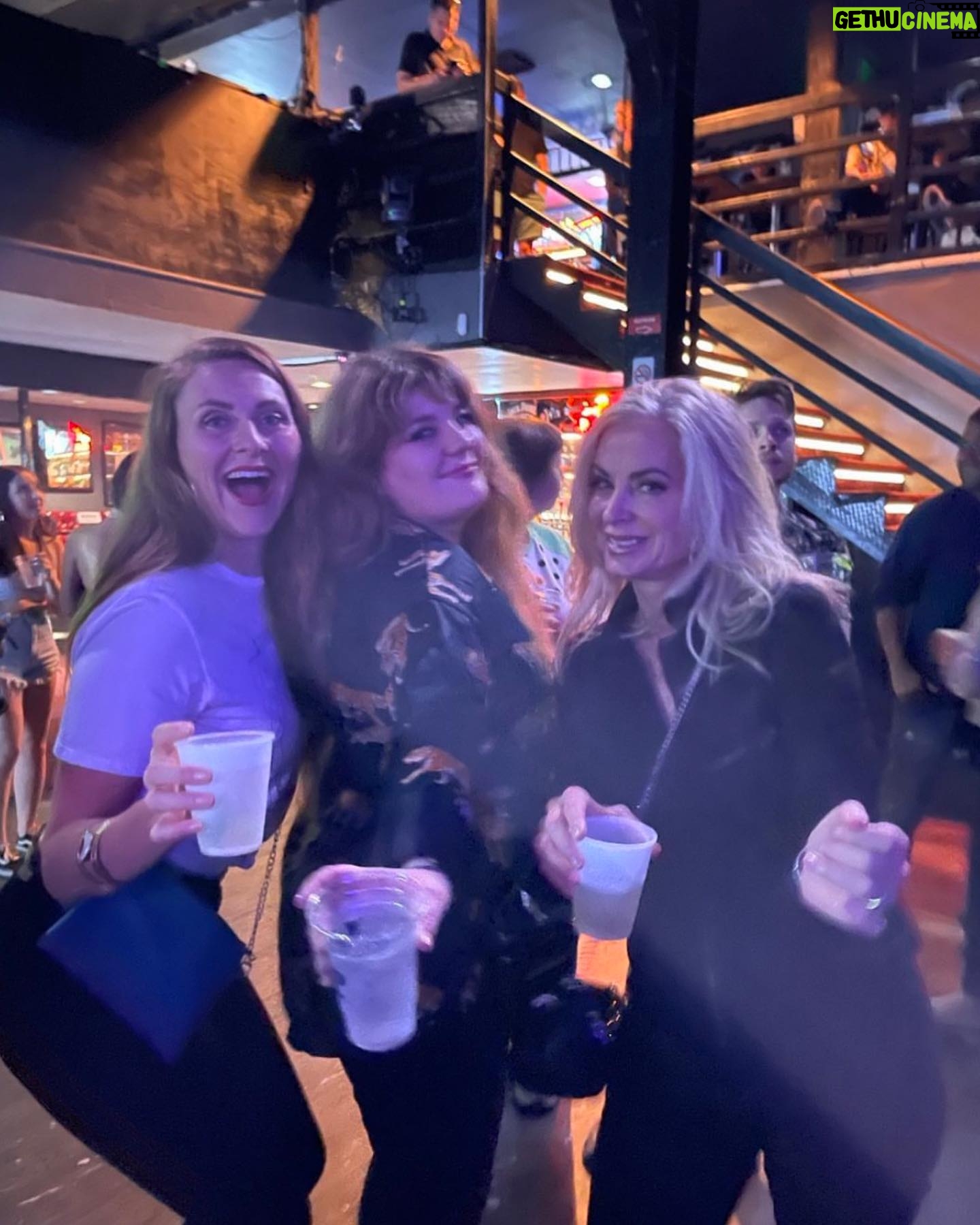 Eileen Davidson Van Patten Instagram - Wow! Such a great time hanging with my nieces Kat and Annamarie supporting my great nieces Audrey and Sophia at @thewhiskyagogo #davidsongirls @sjobck