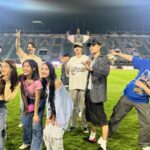 Eisaya Hosuwan Instagram – มาช้าแต่มานะะะะ🥹 พรุ่งนี้อย่าลืมทากันแดด พกแมสมากันฝุ่นกันด้วยนะคะ จะคอยส่งใจไปให้ทุกคนน้า แล้วมาสนุกกันค่าาา🙌💖 #54ปี3miracles