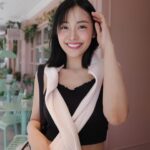 Eisaya Hosuwan Instagram – ถามว่าร้อนแค่ไหน ก็แค่หน้าม้าเปียก🥹