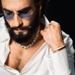 Eka Lakhani Instagram - The Man. The Moment. 💣 @ranveersingh for @tiffanyandco store launch. Wearing custom @gauravguptaofficial Sunglasses @tiffanyandco @rkumaropticians Footwear @louboutinworld #StyledByEka Style Team @itsfatimabaluch @arzoonagraik @harshi_shah10 Hair @aalimhakim @mustaqeem_salmani Makeup @mahadevnaik08 Managed by @jinal.jj @aarti1980 Photographer @vidhigodha #RanveerSingh #TiffanyAndCo #EkaLakhani #TeamE [Ranveer Singh, Tiffany And Co, Monochrome Minimal Style]