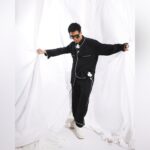 Eka Lakhani Instagram – Monochrome mornings ft. @karanjohar 

Wearing @maisonvalentino
Eyewear @gucci @marceloburlon
Ring @rickowensonline @inoxjeweleryin
Footwear @prada

#StyledByEka
Style team @anolishahudani @arpita.kc @mayuri_srivastava @team___e 
Hair @rajeev_gogoi
Makeup @paresh_kalgutkar 
Managed by @len5bm 
Photographed by @sheldon.santos 

#KaranJohar #MonochromeStyle #PJLovers #Valentino 
[ Karan Johar, Monochrome PJ, Eka Lakhani ]