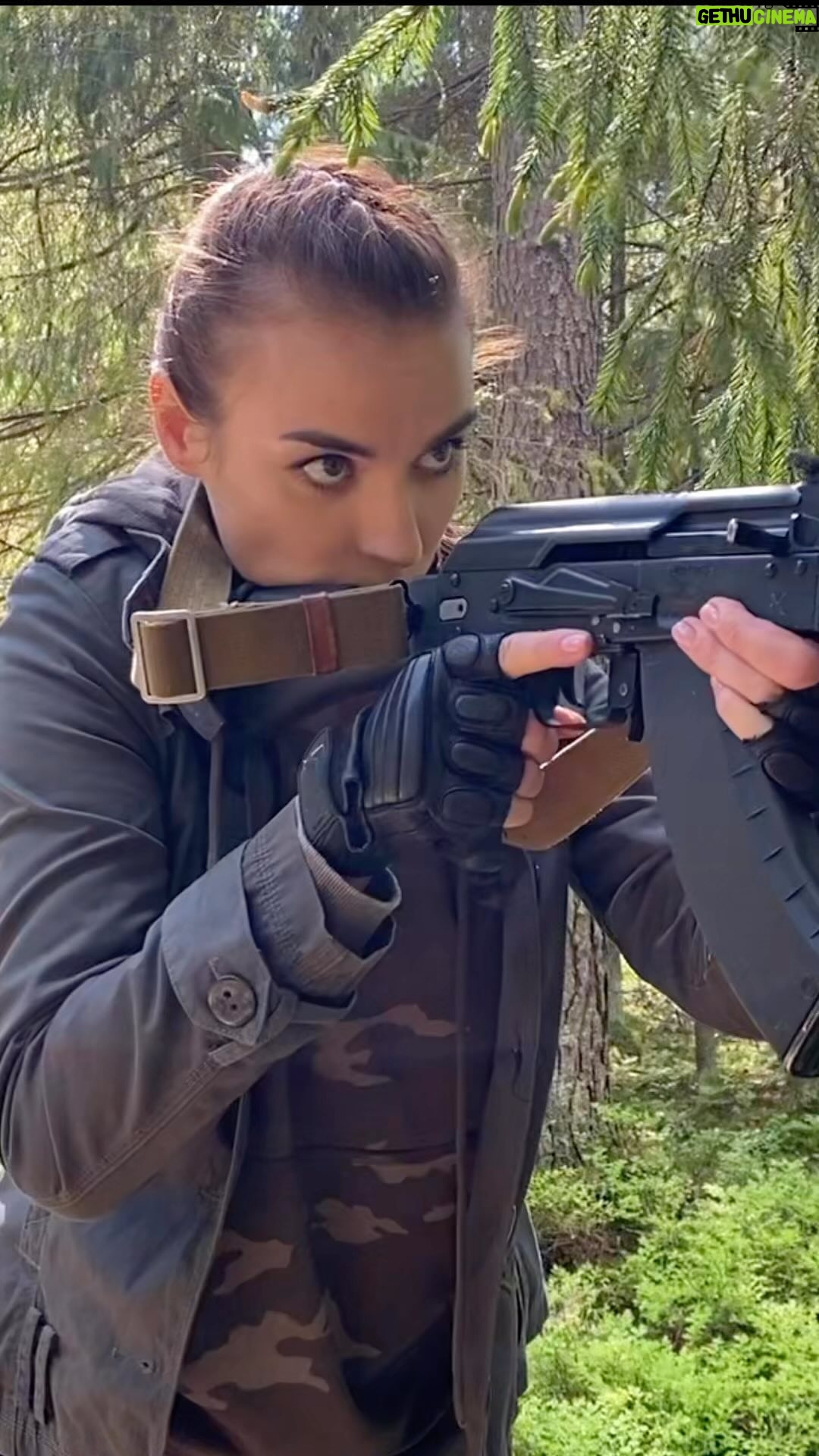 Ekaterina Vladimirova - 223 Likes - Решила выложить свои навыки. Я очень люблю стрелять. И боксировать. И применять эти навыки в кино ❤️ #практическаястрельба #бокс #актриса