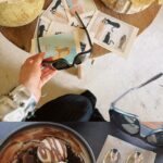 Ekaterina Ivanchikova Instagram - Придумать песню в одном пространстве с активным десятимесячным пацаном, просто задача со звёздочкой😅 Как думаете, справимся?)
