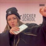 Ekaterina Kokorina Instagram - Ребят, отличная новость для тех, кто хочет научиться танцевать 😍😍😍 появилась новая онлайн платформа @godancetv, где ты можешь выбрать для себя любое танцевальное направление🤩🤩🤩 для моих подписчиков скидка 30% на любой абонемент 😜😜😜 потанцуем???🤘🏽😎