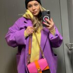 Ekaterina Kokorina Instagram - Назовем это просто: больше цвета, больше света 🤪 с выходными, друзья! Надеюсь, я завтра присоединюсь к шашлычникам и рыболовом! Потому что я так ждала этого дня 😂😂😂 но, моя спина решила иначе 🤦🏼‍♀️