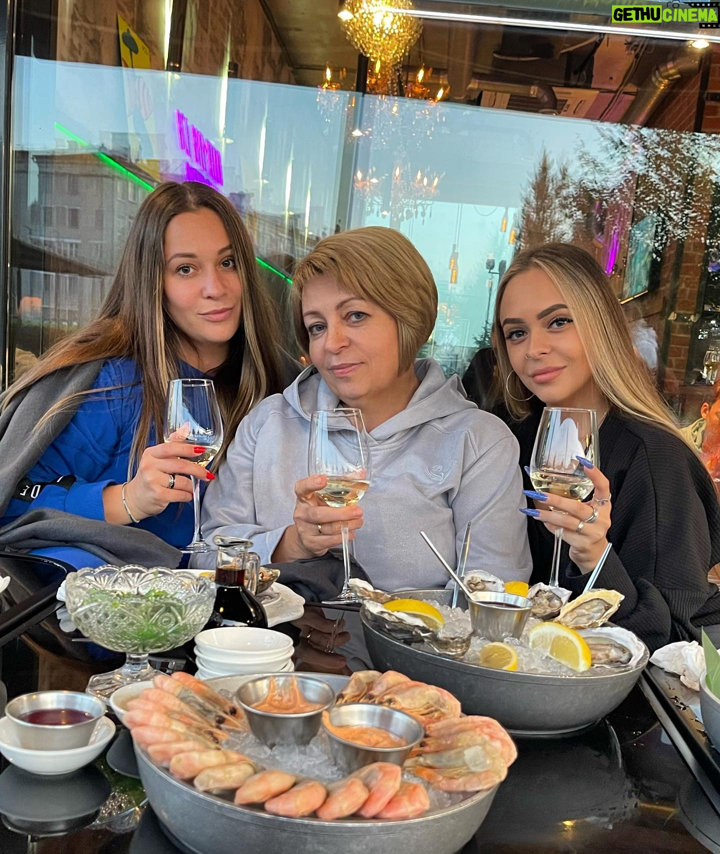 Ekaterina Kokorina Instagram - Девчонки собрались 😻💥💥💥