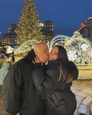 Ekaterina Kokorina Instagram - А вы тоже ждете Новый год как мы с @dominickjocker ?🎄🎄🎄