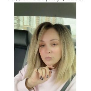 Ekaterina Kokorina Instagram - Жиза, девочки 😂 у кого сегодня так же??? Ставь ❤️😂