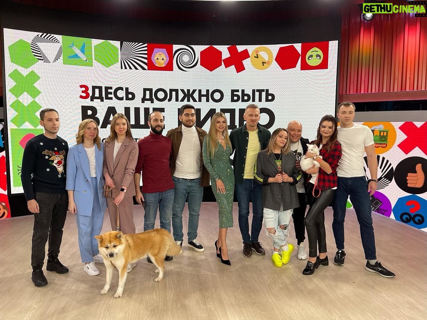 Ekaterina Kokorina Instagram - Котята, сегодня с @dominickjocker были на @videlivideoproject Эмоции зашкаливают) спасибо за крутые сюжеты и тёплую беседу 😀😘