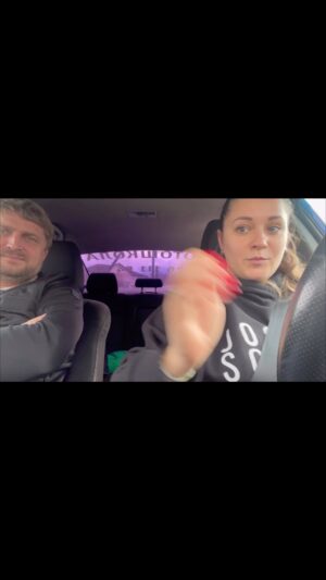 Ekaterina Kokorina Instagram - Свершилось!!! Я решилась и пошла на уроки вождения 😎😬 сегодня полтора часа занимались с инструктором и это было КАЙФ 😋😋😋 даже пол часа по дороге поездили) я сегодня довольна собой 😊