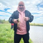 Ekaterina Kokorina Instagram - Это были крутейшие Майские выходные!!! Мы катались на тракторе гиганте, кормили животных и садили сосны! Умиротворение и единение с природой. Это прекрасно!!! Спасибо ❤️ с праздником Великой Победы, друзья!!!