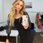 Ekaterina Morgunova Instagram - Когда перед концертами есть время, появляются вот такие фотографии..)🙃 P.S.: Друзья, спасибо вам огромное за все комментарии и поздравления по поводу пародии на Ляйсан! Для меня это очень ценно!❤️ #екатеринаморгунова