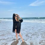 Ekaterina Morgunova Instagram - Океанские танцевальные..💙🤪 #екатеринаморгунова #fujeirah #былопрекрасно #будувспоминать