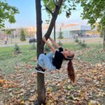 Ekaterina Shepeta Instagram - Завершили осеннее лето в парке🍁🍂это был самый теплый сентябрь на моей памяти в Москве🥰мне просто были жизненно необходимы пару фоток и видео на память. Какие у нас красивые дети 🤩 @araratkeshchyan Даже когда кривляются 😁 ——— Вы как? Готовы к холодам?😬