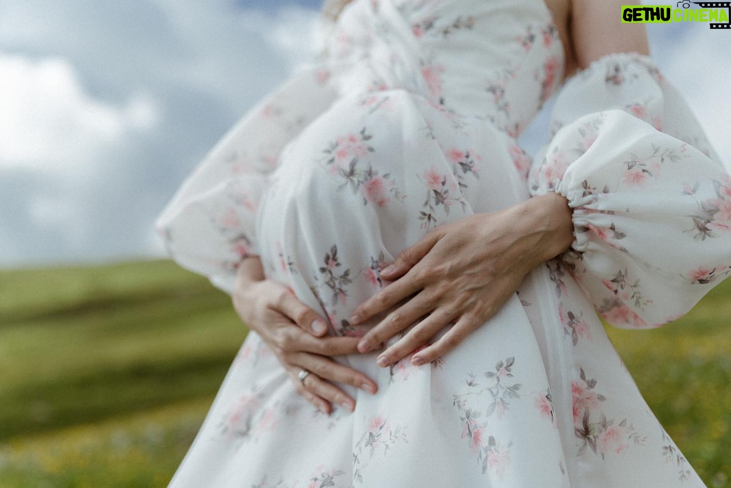 Ekaterina Shepeta - 7.5K Likes - Пока это ещё актуально ❤️🤰🏼
Какая больше нравится? 😍