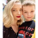 Ekaterina Vilkova Instagram - Тот волшебный момент-когда успеваешь вернуться домой- чтоб уложить #монстров ❤️❤️❤️ #самыйкрутоймаленькиймужик #матерейневыбирают 🤣🤣🤣