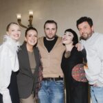 Ekaterina Vilkova Instagram - Недавно у нас состоялся специальный показ нашей картины «Сказки Гофмана» в Библиотеке им.Ленина. Спасибо всем за те эмоции и энергию, которую мы получили после показа-это было невероятно круто😊 Сходите в кино и сами всё увидите😉 ____________________________________ Спасибо!!! ❣️ @teginfashionhouse и @teginsvetlana за идеальный наряд😘 ❣️@vladimirkalinchev и @rbg.ru за мой #бьютифейс 😘 ❣️Ну и @kavilkastore и #моимзолотымрукам за нежные украшения 🤣🤣🤣