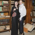 Ekaterina Vilkova Instagram - Недавно у нас состоялся специальный показ нашей картины «Сказки Гофмана» в Библиотеке им.Ленина. Спасибо всем за те эмоции и энергию, которую мы получили после показа-это было невероятно круто😊 Сходите в кино и сами всё увидите😉 ____________________________________ Спасибо!!! ❣️ @teginfashionhouse и @teginsvetlana за идеальный наряд😘 ❣️@vladimirkalinchev и @rbg.ru за мой #бьютифейс 😘 ❣️Ну и @kavilkastore и #моимзолотымрукам за нежные украшения 🤣🤣🤣