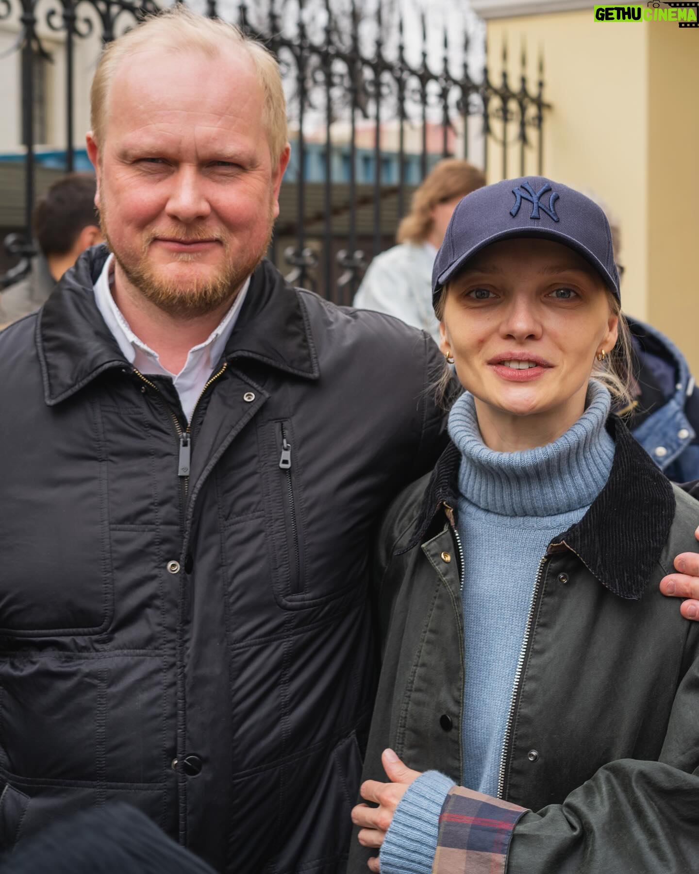 Ekaterina Vilkova Instagram - Пусть будет здесь!😉 Благовещение Пресвятой Богородицы🕊️ Наш с дочерью крестный @pavel_bobroff ❤️ Место силы @hramantipa 🤍 #идеальныйдень