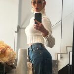 Elaine Goldsmith-Thomas Instagram - Girls’ Night ❤️🕷️