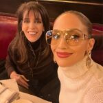 Elaine Goldsmith-Thomas Instagram - Girls’ Night ❤️🕷️
