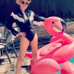 Elaine Hendrix Instagram - She’s a vibe 💖