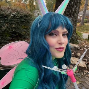 Elaine Hendrix Instagram - It was a thing. 👽🧚🏼🦋🧟‍♂️🛳
