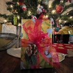 Elaine Hendrix Instagram - Merry Christmas from our little crazy, cozy world to you & yours. Wishing you peace, ease, contentment & gentleness. Tis’ the season for all that is tender & light. 🎄🎁😘