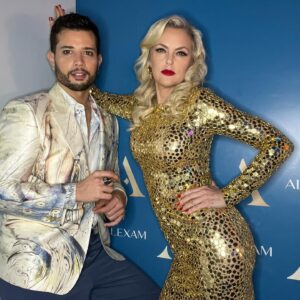 Elaine Hendrix Instagram - HAPPY BIRTHDAY to this glorious, spectacular human being @rafaeldlf. Thank goodness you were born & placed in my path. I love you! 🥳💖 #happybirthday #rafaeldelafuente
