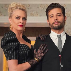 Elaine Hendrix Instagram - HAPPY BIRTHDAY to this glorious, spectacular human being @rafaeldlf. Thank goodness you were born & placed in my path. I love you! 🥳💖 #happybirthday #rafaeldelafuente