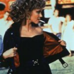 Elaine Hendrix Instagram - This was my homage to @therealonj when I sang “You’re the One That I Want” & “We Go Together” at a breast cancer benefit. 🎤🎶 Like so many others, I LOVE Olivia Newton John. She was in some of my favorite movies. 🎥 Grease • Xanadu • Two of a Kind. (YES! I love those movies 🍿). And also like so many others, I wanted to be her. At least I got to play pretend. She will be missed. 🙏🏼 #OliviaNewtonJohn #RIP