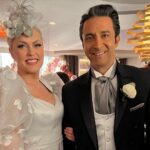 Elaine Hendrix Instagram - DYNASTY S5 is officially on #Netflix today. It was a wild, wonderful ride I am grateful for every single day. I love these people as well as all those behind these scenes not pictured here. Thank you to the village it took to bring this to life: cast, crew, writers, producers, directors, executives, CBS, The CW, Netflix and, of course, the fans. So much love to you all. 💎🖤💋 xo Alexis Morell Carrington Colby Dexter #Dynasty