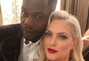 Elaine Hendrix Instagram - DYNASTY S5 is officially on #Netflix today. It was a wild, wonderful ride I am grateful for every single day. I love these people as well as all those behind these scenes not pictured here. Thank you to the village it took to bring this to life: cast, crew, writers, producers, directors, executives, CBS, The CW, Netflix and, of course, the fans. So much love to you all. 💎🖤💋 
xo Alexis Morell Carrington Colby Dexter #Dynasty