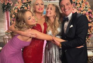 Elaine Hendrix Instagram - DYNASTY S5 is officially on #Netflix today. It was a wild, wonderful ride I am grateful for every single day. I love these people as well as all those behind these scenes not pictured here. Thank you to the village it took to bring this to life: cast, crew, writers, producers, directors, executives, CBS, The CW, Netflix and, of course, the fans. So much love to you all. 💎🖤💋 
xo Alexis Morell Carrington Colby Dexter #Dynasty