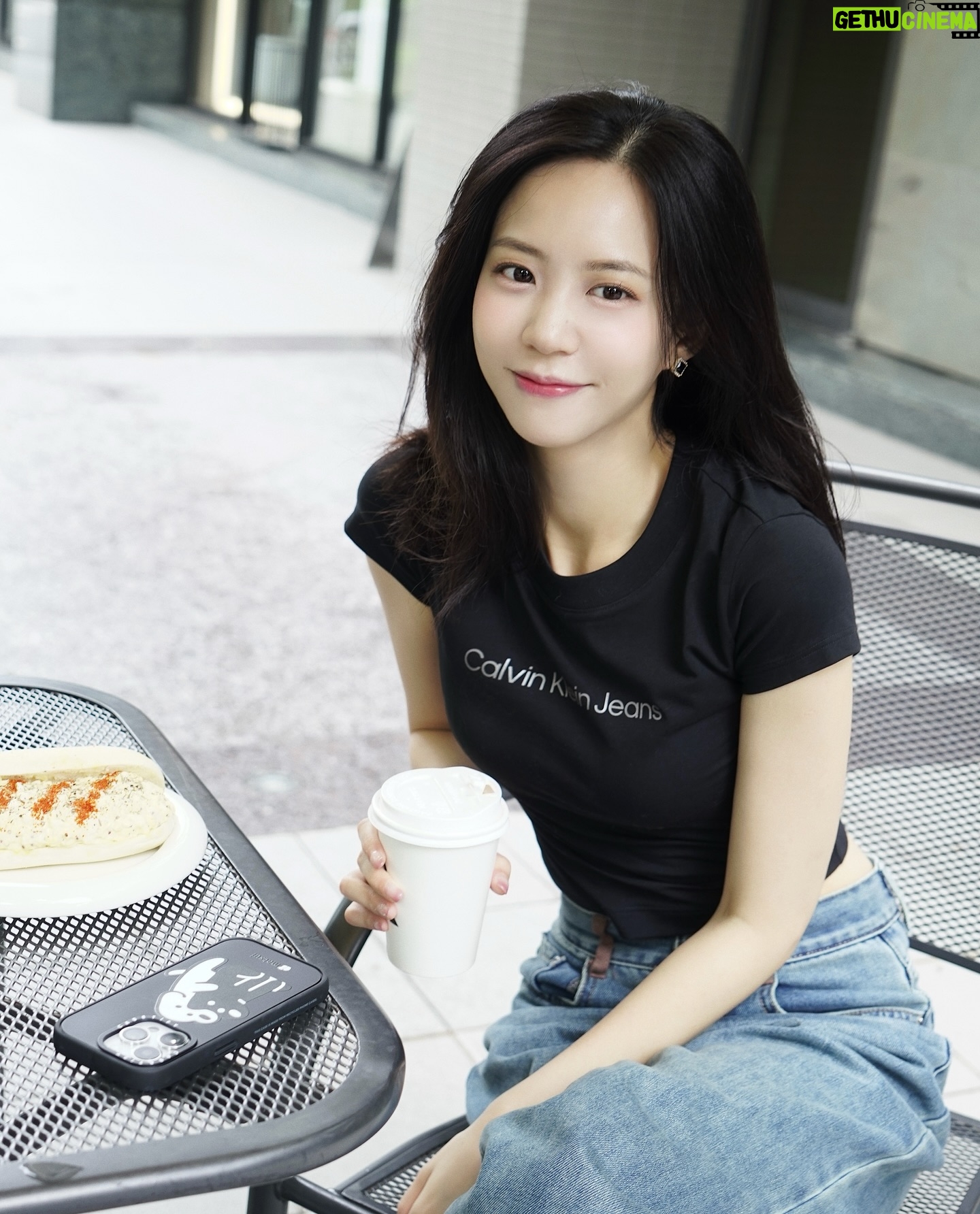Elaine Ho - 12.2K Likes - 小姊姊 (◍•ᴗ•◍)♡