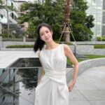 Elaine Ho Instagram - 努力就是珍惜幸運的方式 ◡̈ ☆ 看向鏡子的時侯，希望是喜歡的自己 outfit/ @greenpea_tw