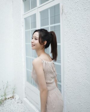 Elaine Ho Instagram - 今年25歲(´▽｀)

🐨ིྀ outfit/ @yuyu_active